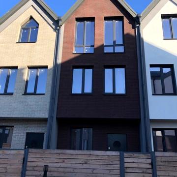 Продам Таунхаус в чудовому місці біля Києва в Софіївській Борщагівці