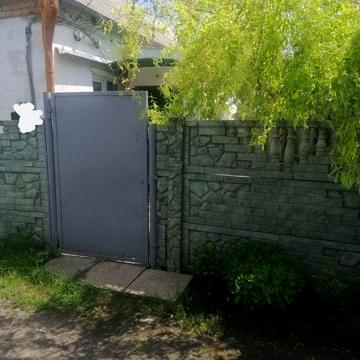 Продам 1/2 часть дома в Новомосковске. ВОРОНОВКА. ПО ЦЕНЕ 1К.КВ.