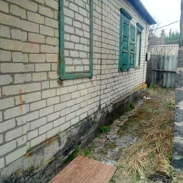 Продам дом под дачу в с. Артюховка река и хвойный лес