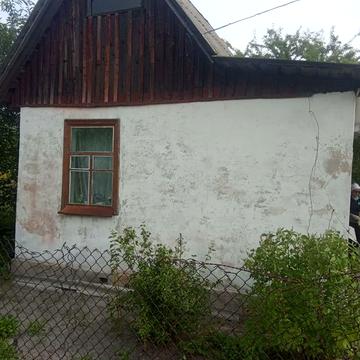 Продається невелика  дача