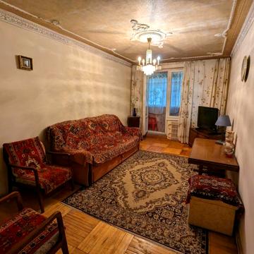 Сдам свою 2 к. квартиру на улице Молочна возле Конного рынка