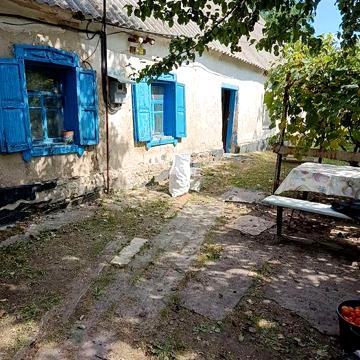 Продам хату в селе Елизаветовка
