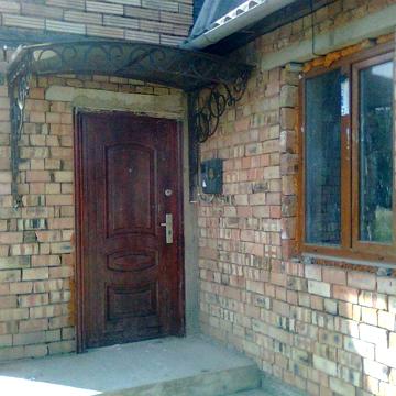 Продається дачний будинок з земельною ділянкою