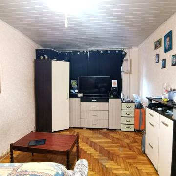 Республіканська вул., 90