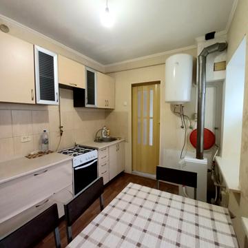 Громадянська вул., 70