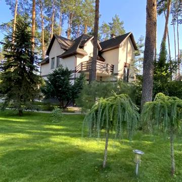 Елітний котедж на 22 сотках+ гостьовий будинок