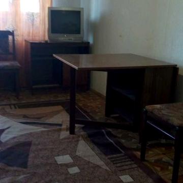 Продам 1-о комнатную изолированную квартиру рядом метро Спортивная.