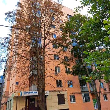 Продам 1 квартиру в центре