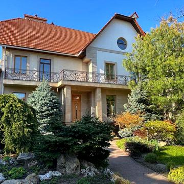 Элитный дом на фонтане