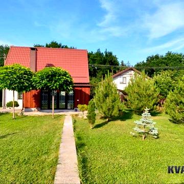 Ліс, затишок та камін. Щірі емоції від цього будинку гарантовано!