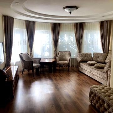Двокімнатна квартира в центрі з авторським ремонтом