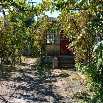 Продам добротний дом