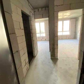 Однокімнатна квартира в Бучі в зданому будинку. ТОПОВА локація !!!