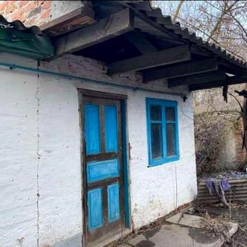 Продам 1/2 будинку в Чернігівській області