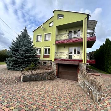 Продаж будинку в Раві-Руській