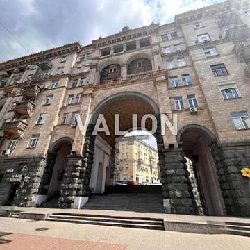 Хрещатик вул. (Kreschatic), 21