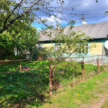 Продам будинок з земельною ділянкою(Клесів)