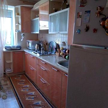 Продам 3-х кімнатну квартиру ЖК -