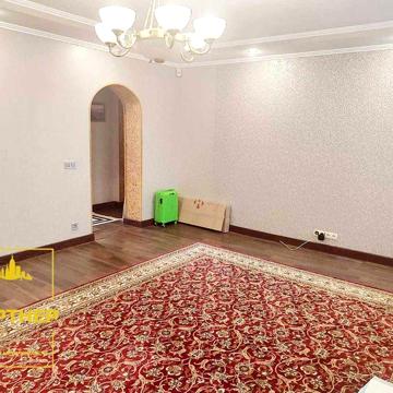 Продам 4 кімнатну квартиру  із  автономним  опаленням  у  Кременчуці