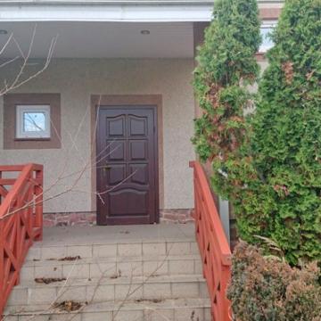 Продажа жилого дома с землей в c.Старые Петровцы Киевской обл. 172000$