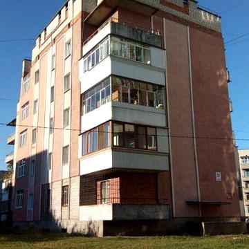 Продаж 4-к квартири м.Червоноград, Львів. обл. вул.Бандери 23А 40000 $