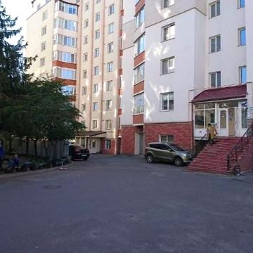 Трикімнатна квартира  в Центрі міста!