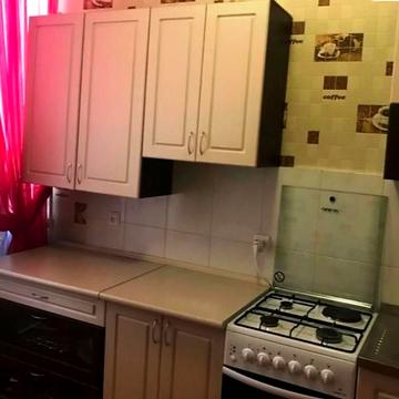 Проспект Миру (орієнтир, 2-га Поліклініка), частково з меблями;