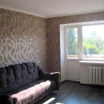 Змиев. Продам 3 ком квартиру с хорошим ремонтом.
