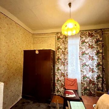Продам 2-комнатную квартиру с отдельным двором