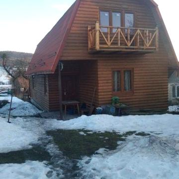 деревяний будинок в Уневі