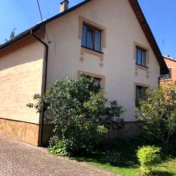 продаю будинок 230 кв.м. с.Басівка