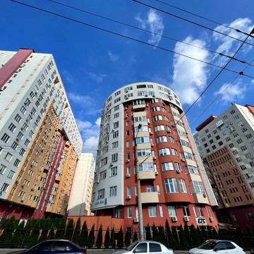 ЖК «Перлина Кадецького Гаю». Вулиця Федора Ернста,  16 ЖК Перлина Кадецького Гаю