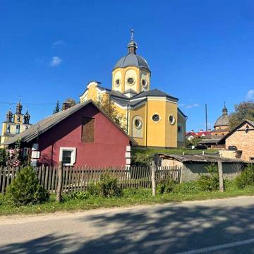 житловий будинок та земельна ділянка 5,5 сот., с. Стара Скварява
