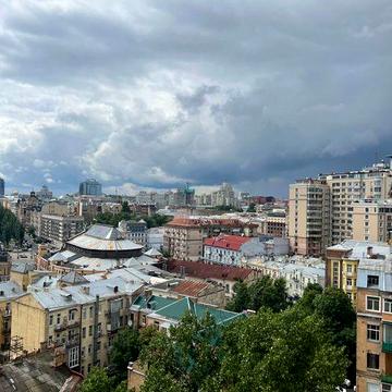 Продаж квартири на Кропивницького, 8 , центр Києва