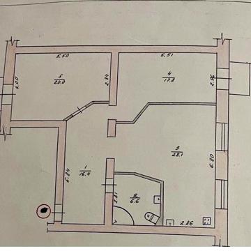 Продам сталінку у самому центрі з автономним опаленням