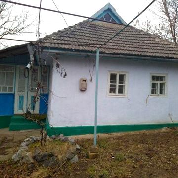Продам будинок з приватизованою землею