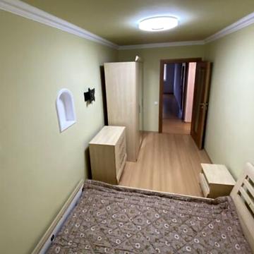 Продається 3 кімнатна квартира в тихому районі