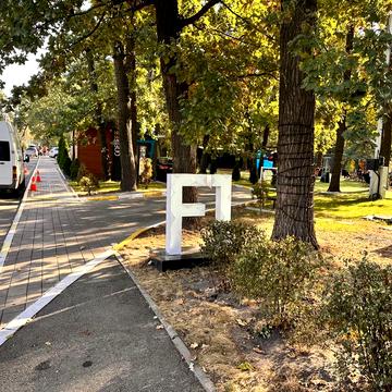 Таунхаус біля парка Незнайко. 17 школа.