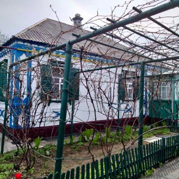 Продам 2 дома на одном участке р-н Химзавода