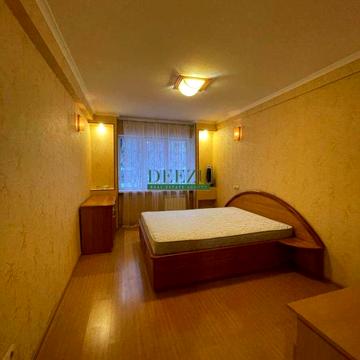 Продаж 2-х кімнатної квартири, вул. Вишгородська 48-Б, ТЦ Ретровіль