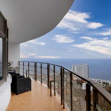 Шикарная видовая 3к студия на Каманина