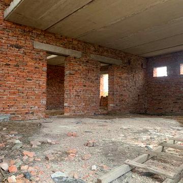 Будинок. Земельна ділянка 10 сотих