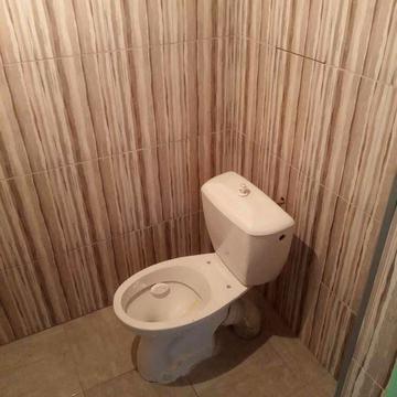 2 кімнатна квартира на Виставці. 50м.кв.