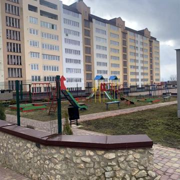 3кім. Іллєнка, сира, Новобудова