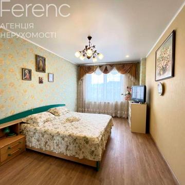 Продаж 2-х кімнатної квартири вулиця Торфʼяна, 75 метрів