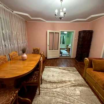 Продається одноповерховий будинок з великою земельною ділянкою