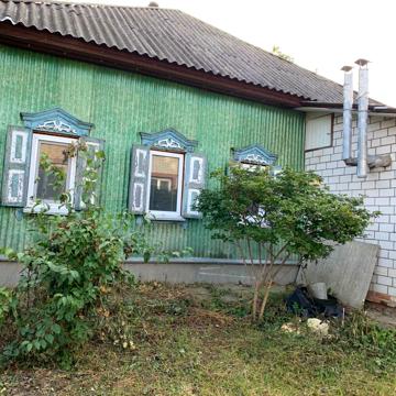 Продается  пол дома в центре Конотопа , Ул Жарикова 3 кв 1