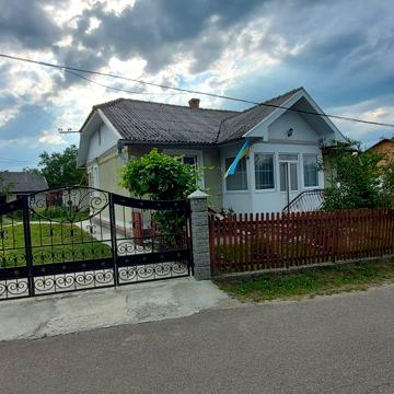 Продається будинок у м.Стебник (Колпець)