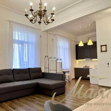 Продажа квартиры-студии 40м2 в центре на ул. Заньковецкой