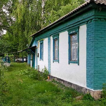 Продам будинок із земельною ділянкою
